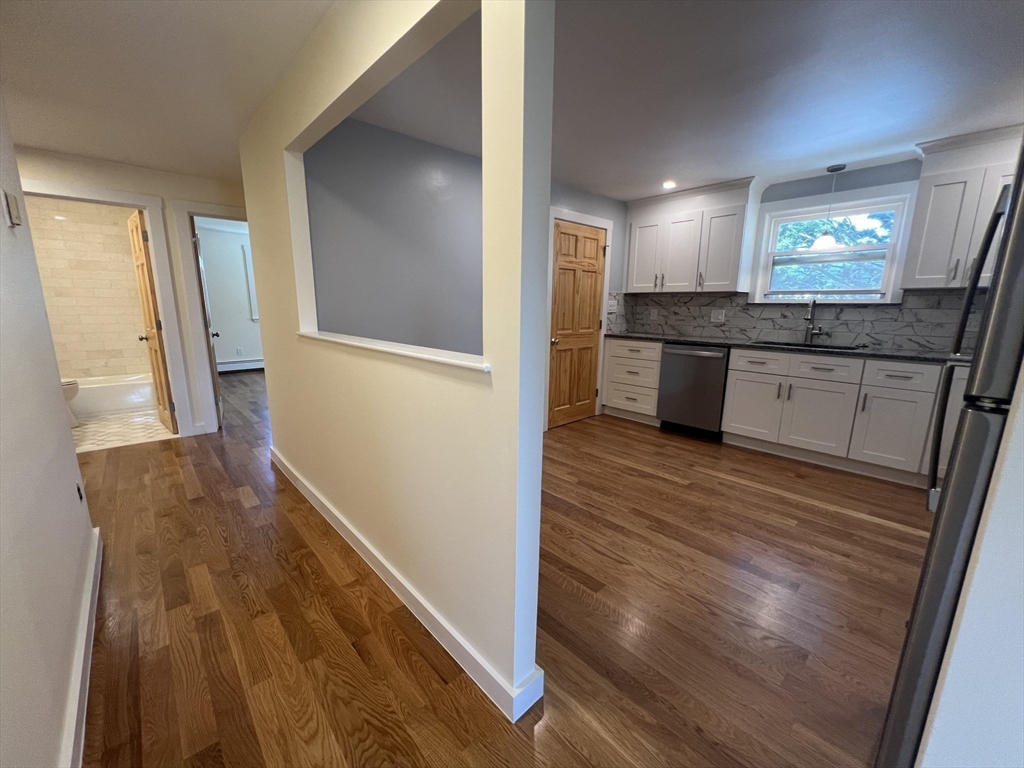 3 bed, 2 bath apartment for rent at 79 Walnut St Unit 2, Belmont — photo 8 of 28
