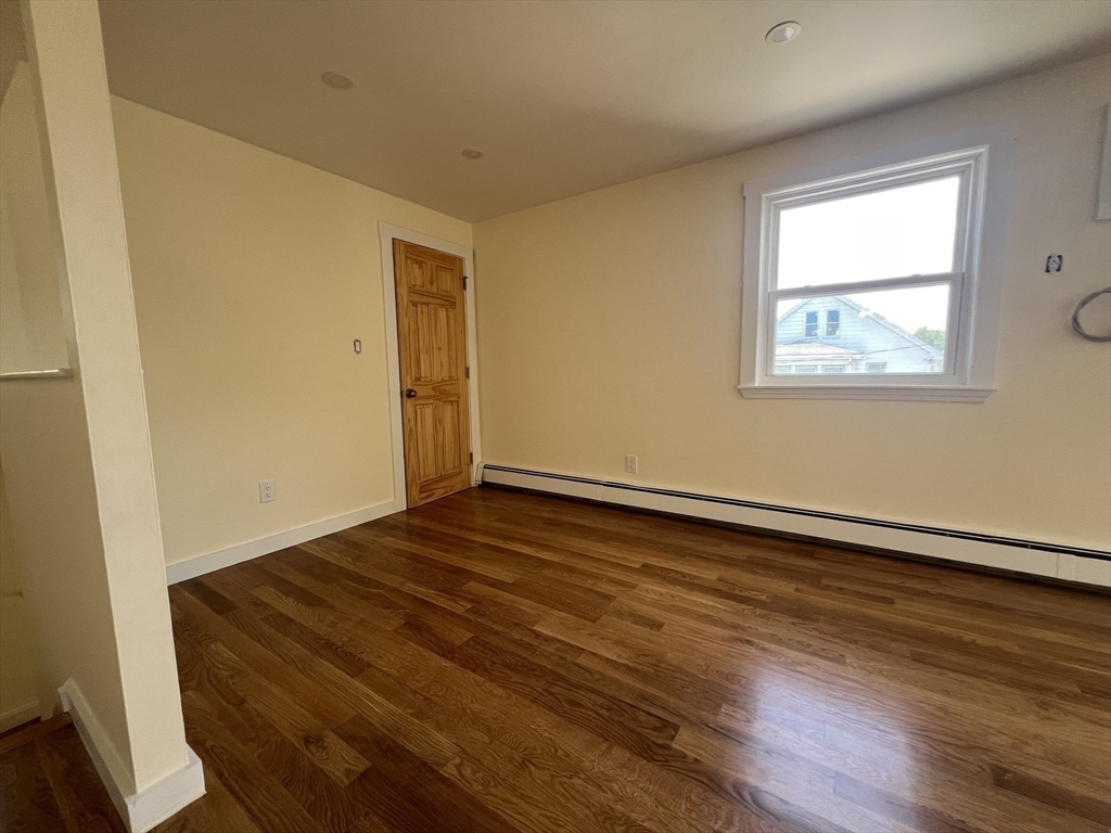 3 bed, 2 bath apartment for rent at 79 Walnut St Unit 2, Belmont — photo 11 of 28