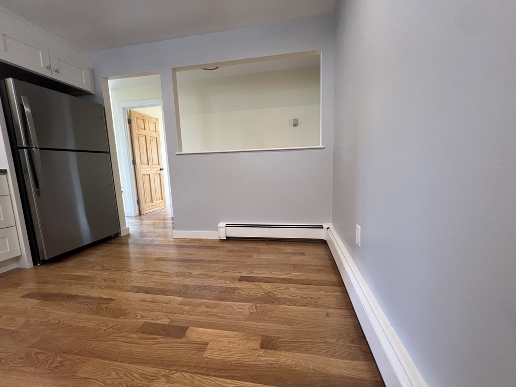 3 bed, 2 bath apartment for rent at 79 Walnut St Unit 2, Belmont — photo 6 of 28