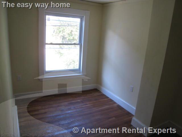 1 bed, 1 bath apartment for rent at 79 Walnut St Unit 2R, Prospect Hill — photo 6 of 7