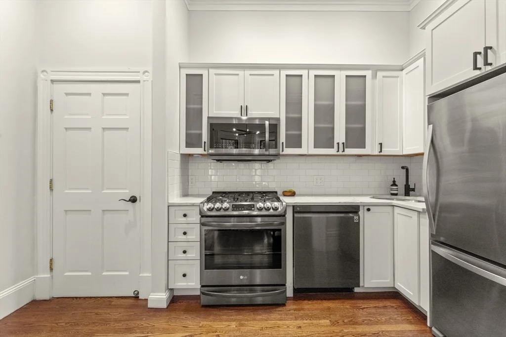 1 bed, 1 bath apartment for rent at 79 Waltham St Unit 2, South End — photo 10 of 16