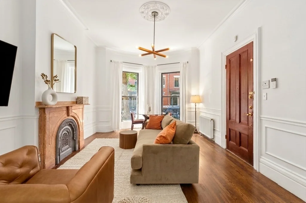 1 bed, 1 bath apartment for rent at 79 Waltham St Unit 2, South End