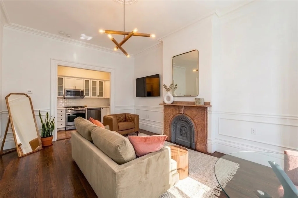 1 bed, 1 bath apartment for rent at 79 Waltham St Unit 2, South End — photo 5 of 16