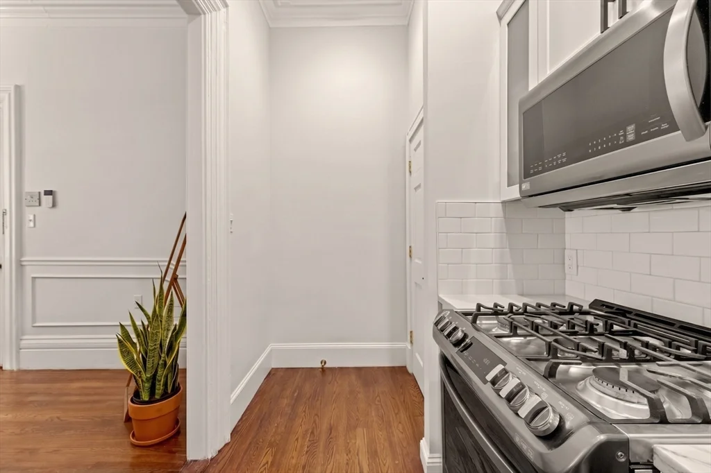 1 bed, 1 bath apartment for rent at 79 Waltham St Unit 2, South End — photo 11 of 16