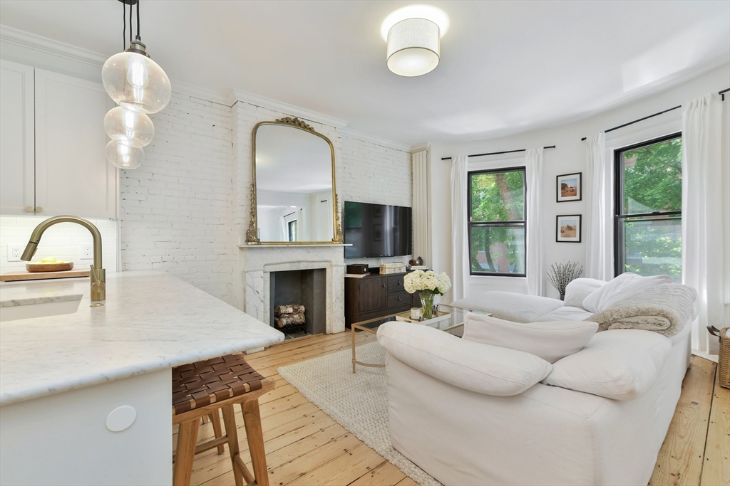 1 bed, 1 bath apartment for rent at 79 Waltham St Unit 3, South End — photo 2 of 17