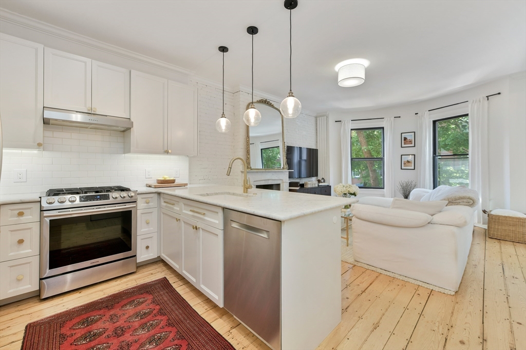 1 bed, 1 bath apartment for rent at 79 Waltham St Unit 3, South End — photo 4 of 17