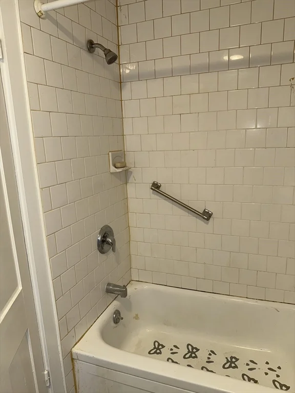 1 bed, 1 bath apartment for rent at 79 West Central St Unit 2, Natick — photo 11 of 12