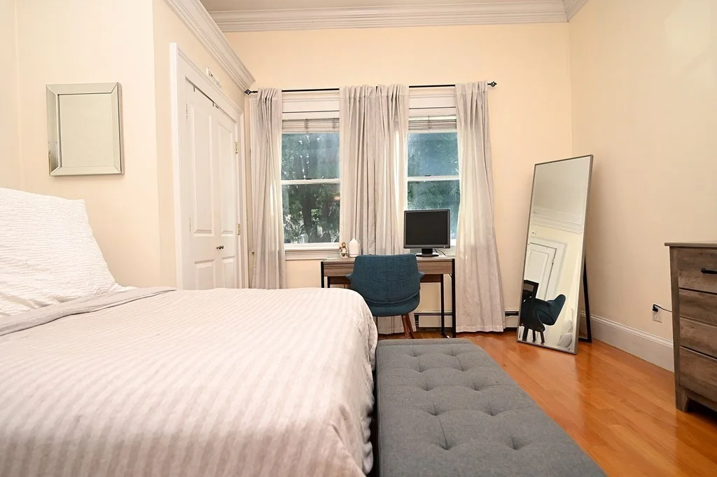 3 bed, 2 bath apartment for rent at 790 E 4th St Unit 1, South Boston — photo 10 of 23