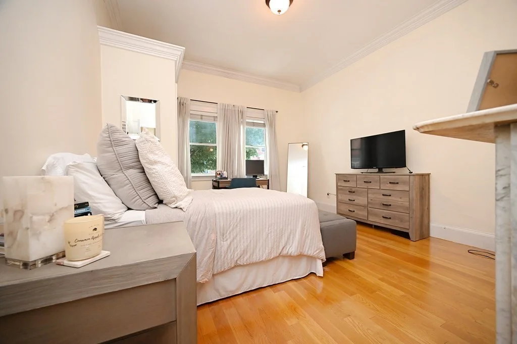 3 bed, 2 bath apartment for rent at 790 E 4th St Unit 1, South Boston — photo 13 of 23