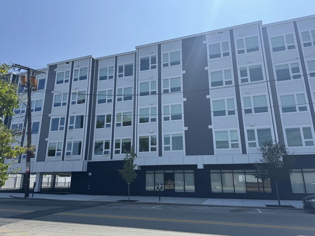1 bed, 1 bath apartment for rent at 791 Broadway Unit 207, Revere — photo 2 of 3