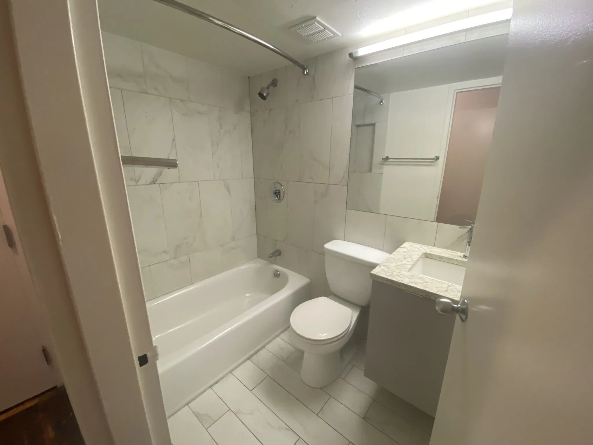 Studio bed, 1 bath apartment for rent at 791 Tremont St Unit 104E, Roxbury — photo 3 of 6
