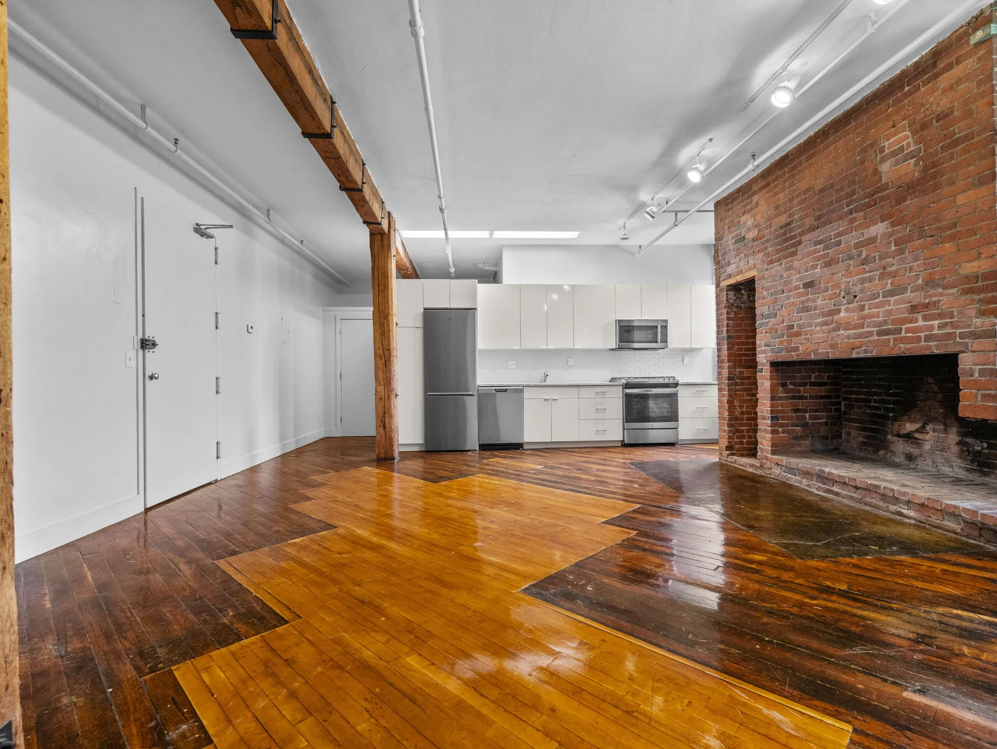 2 bed, 1 bath apartment for rent at 791 Tremont St Unit E214, Roxbury — photo 1 of 20