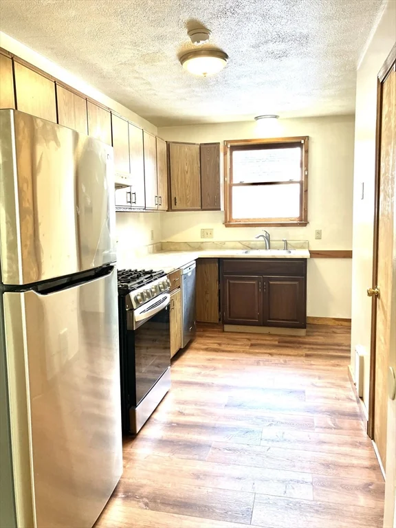 2 bed, 1 bath apartment for rent at 792 Summer Unit 2, Lynn — photo 5 of 9