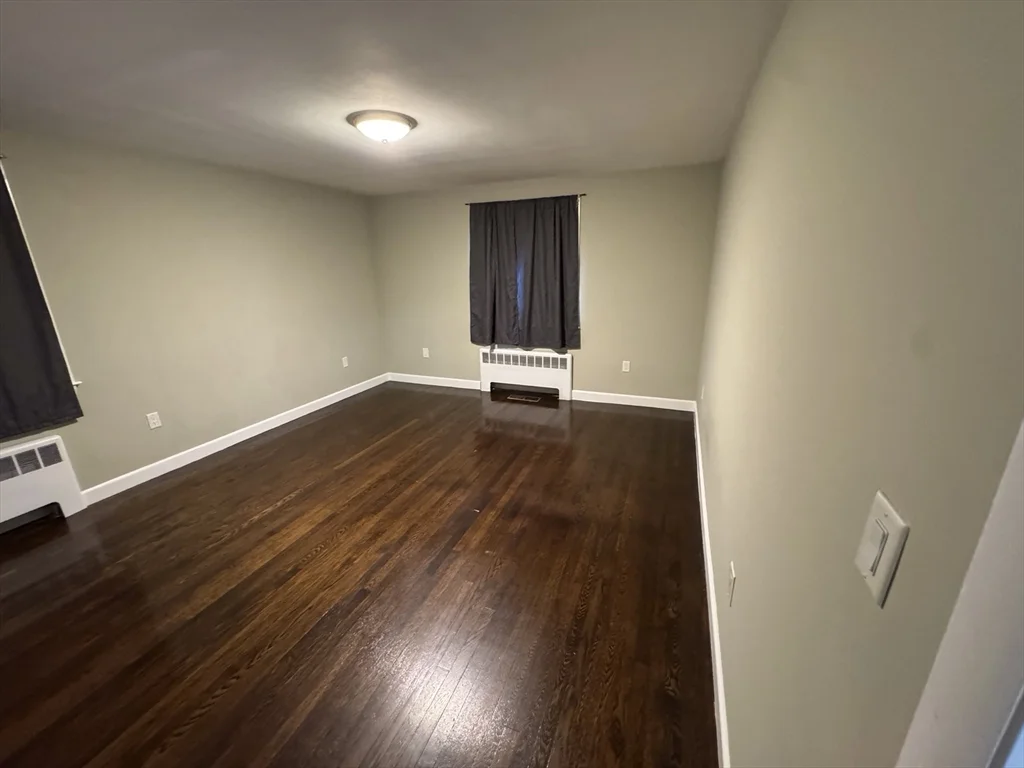 3 bed, 2 bath apartment for rent at 793 Dedham St, Newton — photo 3 of 26