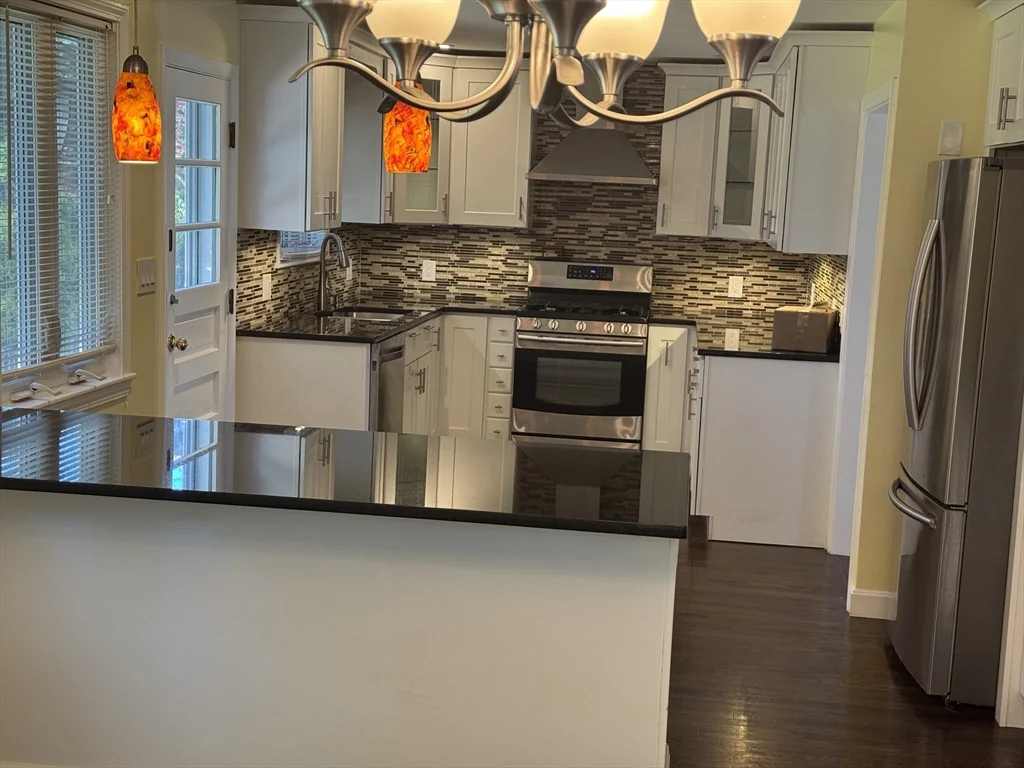3 bed, 2 bath apartment for rent at 793 Dedham St, Newton — photo 21 of 26