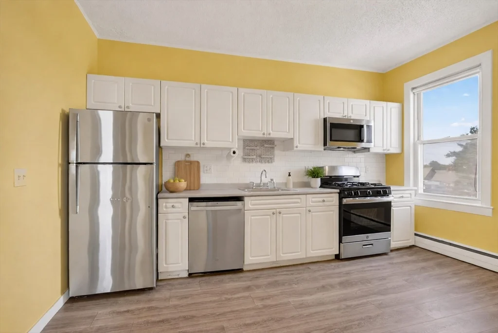 1 bed, 1 bath apartment for rent at 793 Main St Unit 5, Malden — photo 3 of 6