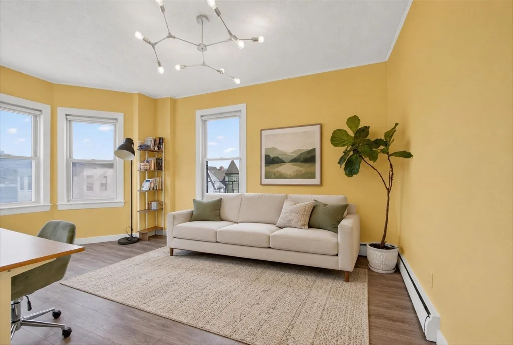 1 bed, 1 bath apartment for rent at 793 Main St Unit 5, Malden