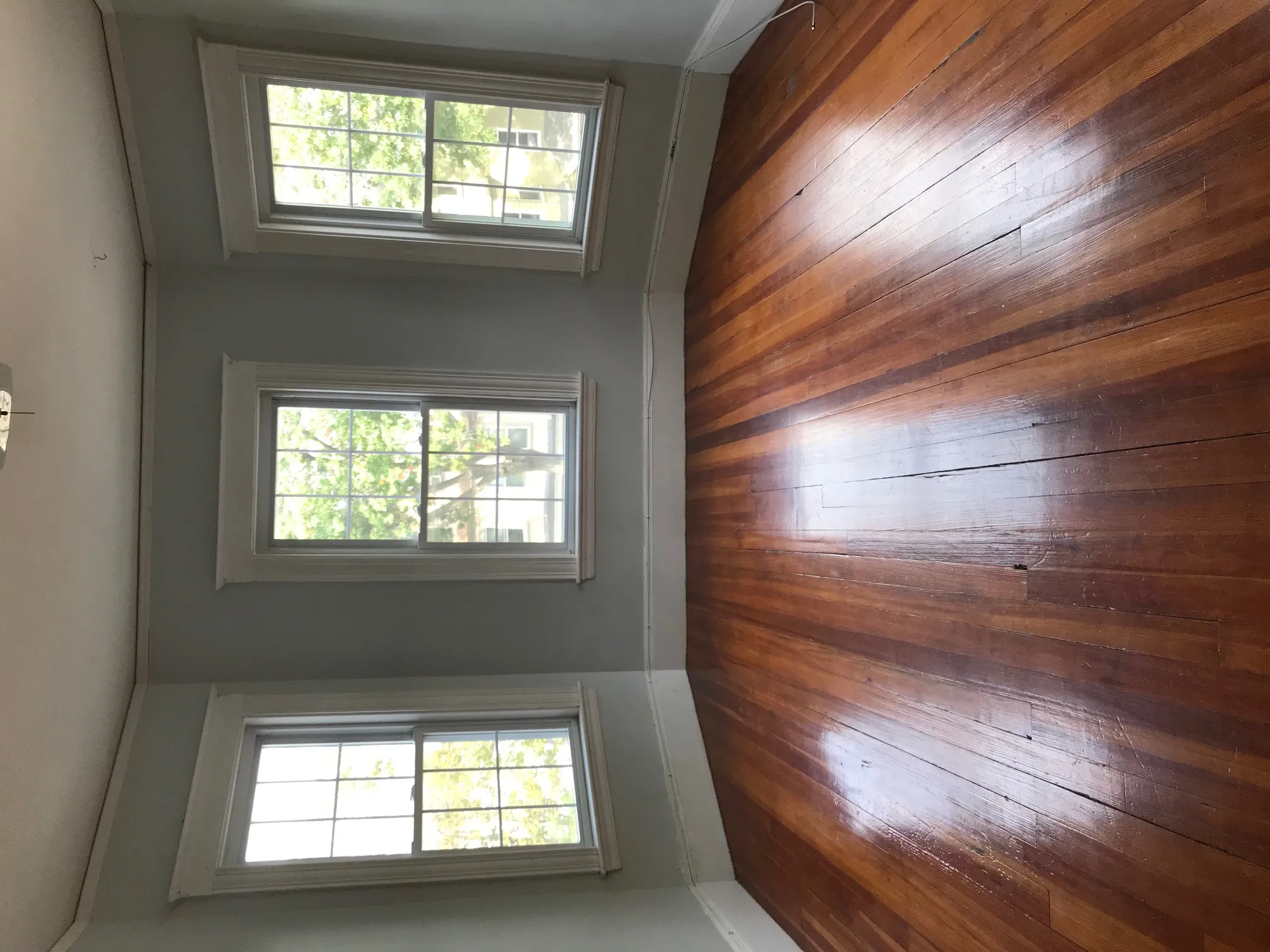 3.5 bed, 1 bath apartment for rent at 794 Boylston St Unit 2, Chestnut Hill — photo 2 of 9