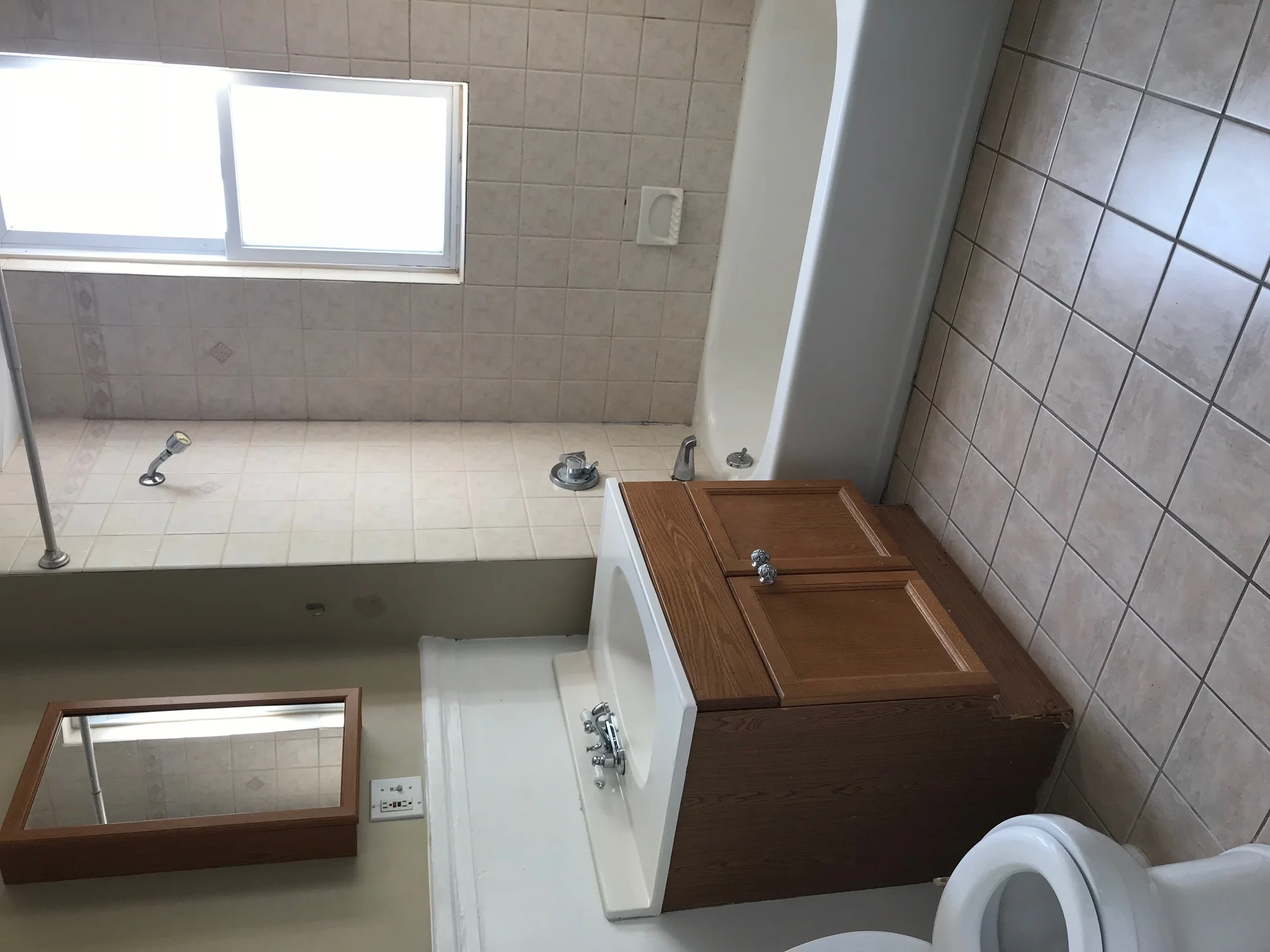 3.5 bed, 1 bath apartment for rent at 794 Boylston St Unit U2, Chestnut Hill — photo 9 of 9