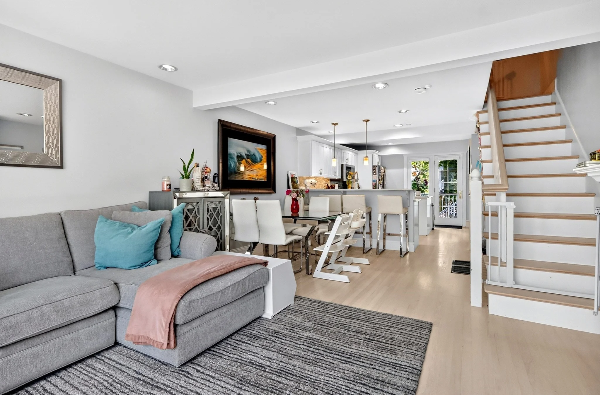 3 bed, 2 bath apartment for rent at 794 E 7th St Unit L, South Boston — photo 5 of 25