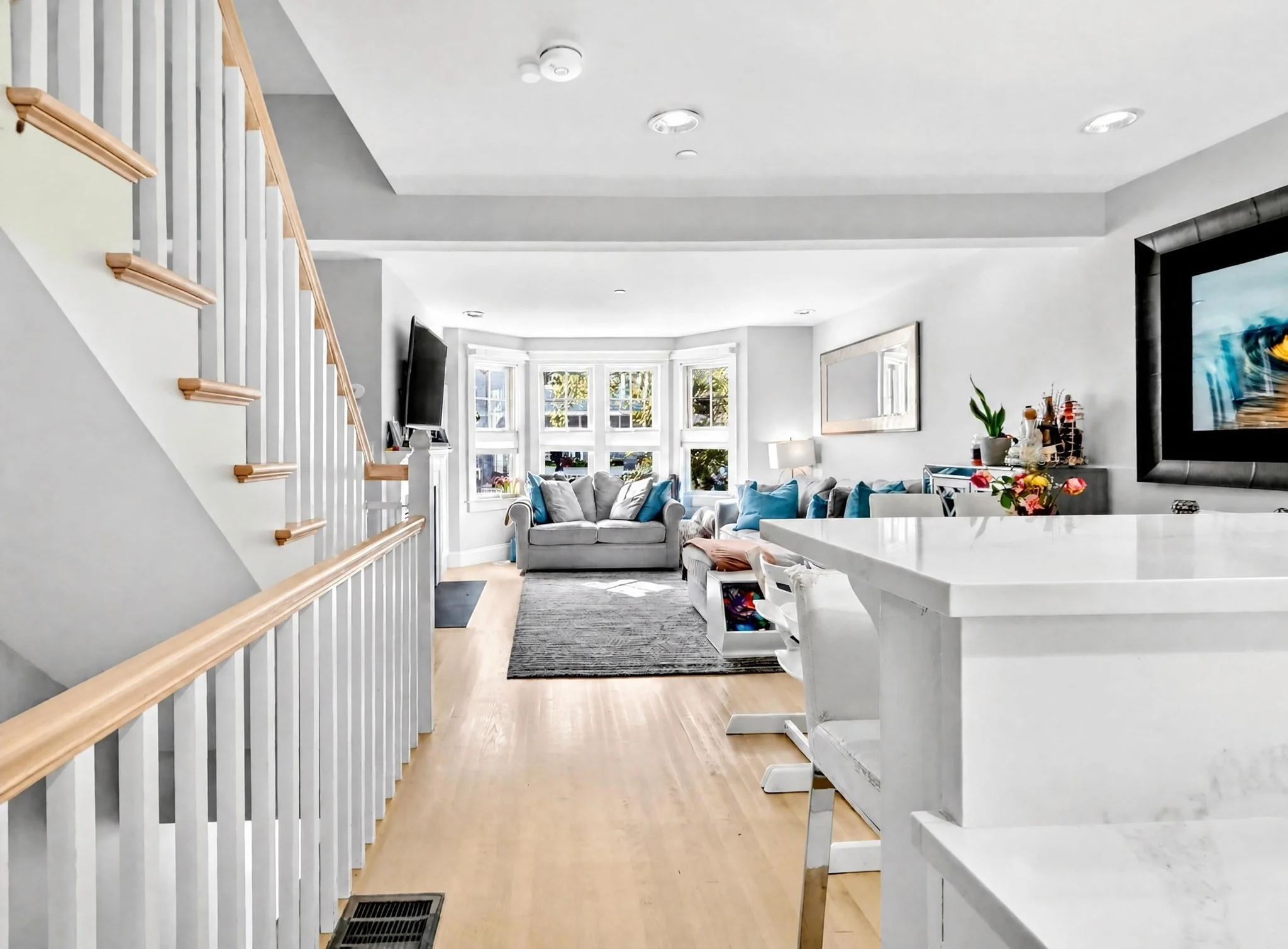 3 bed, 2 bath apartment for rent at 794 E 7th St Unit L, South Boston — photo 3 of 25