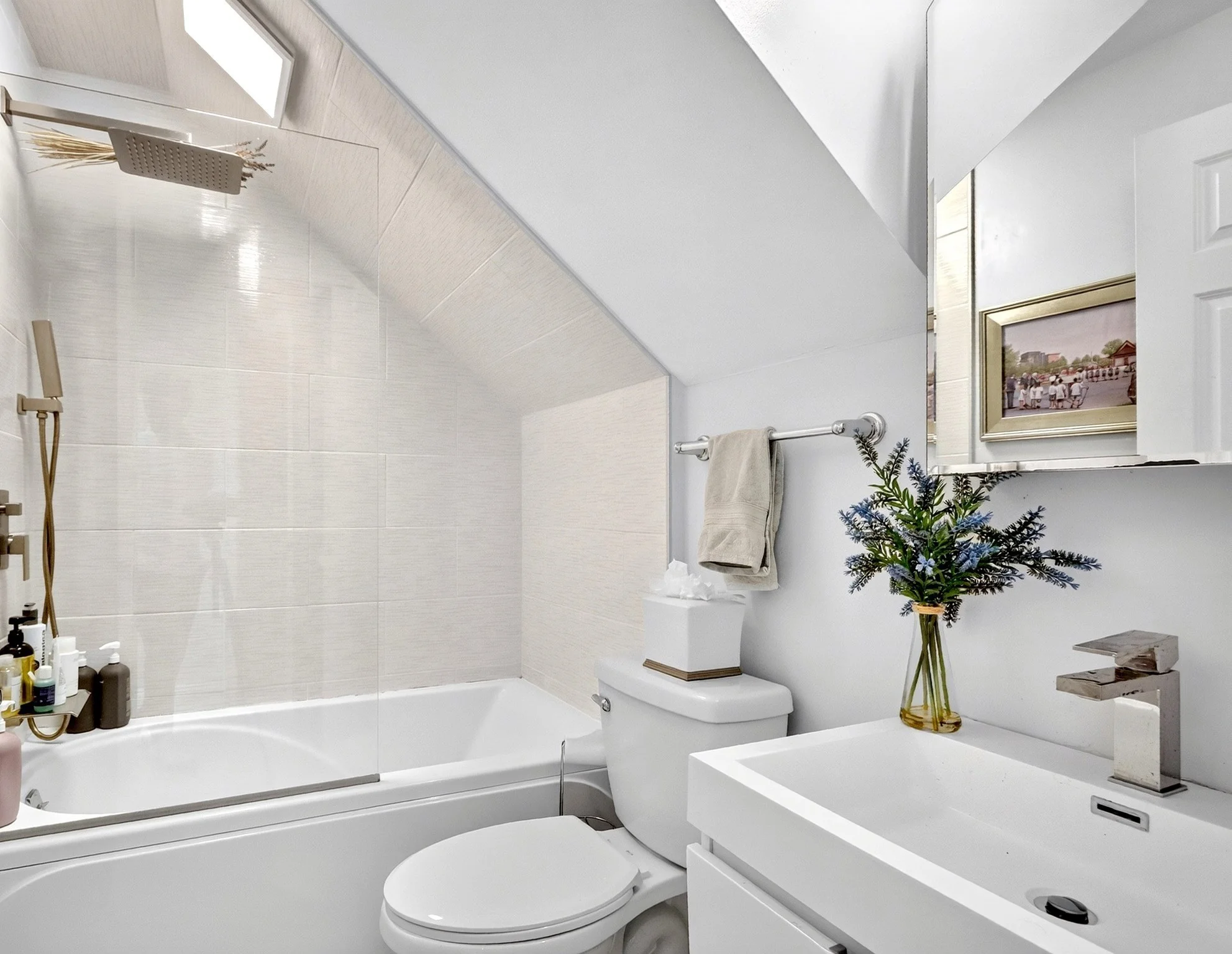 3 bed, 2 bath apartment for rent at 794 E 7th St Unit L, South Boston — photo 17 of 25