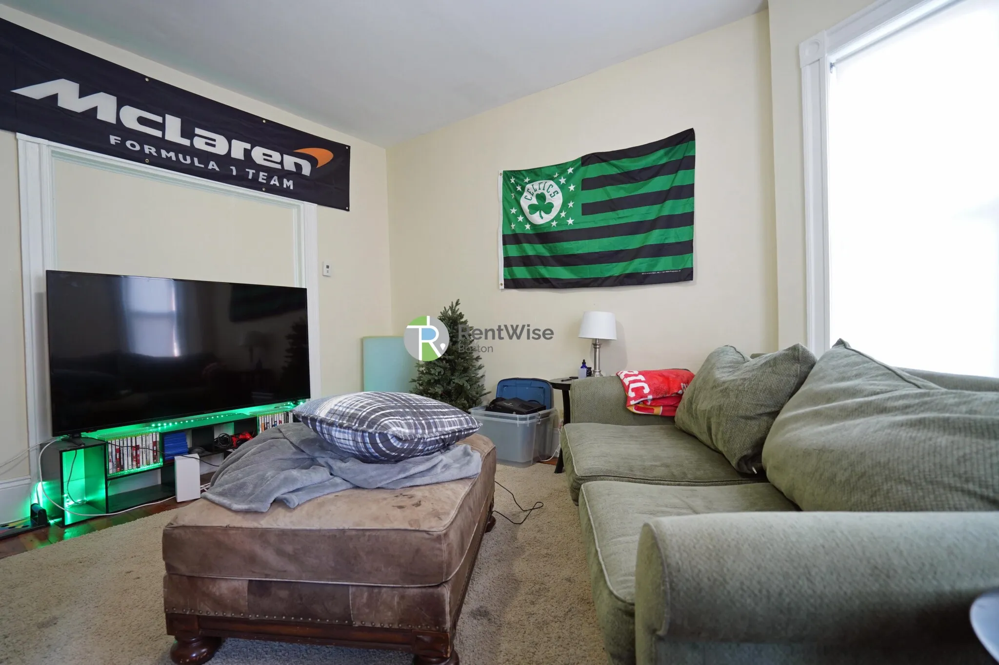 3 bed, 1.5 bath apartment for rent at 795 Columbia Rd Unit 1, Dorchester — photo 3 of 11