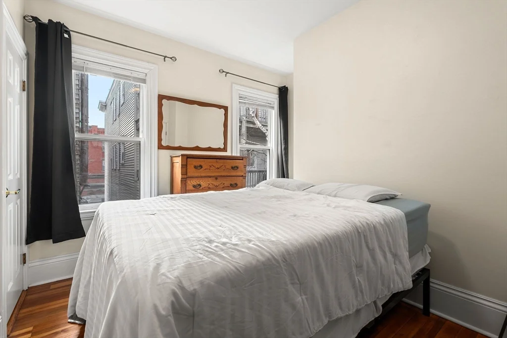 3 bed, 1 bath apartment for rent at 795 E 5th Unit 2, South Boston — photo 11 of 17