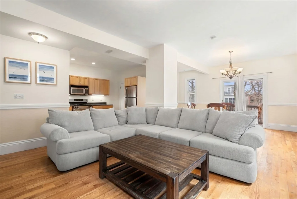 3 bed, 1 bath apartment for rent at 795 E 5th Unit 2, South Boston — photo 1 of 17