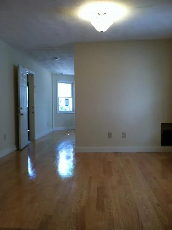 2 bed, 1 bath apartment for rent at 796 Dorchester Ave Unit 2, Dorchester — photo 2 of 6