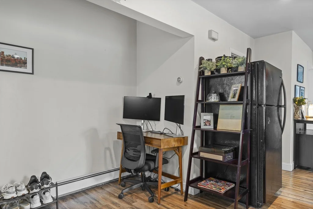 2 bed, 2 bath apartment for rent at 796 East 3rd St Unit 1, South Boston — photo 5 of 9