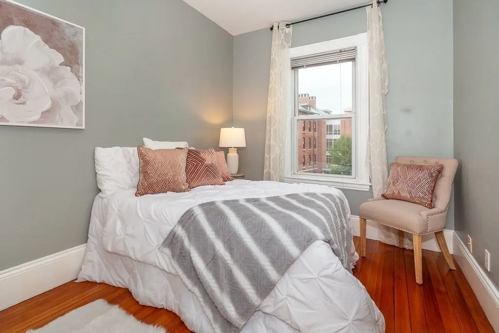 4 bed, 1 bath apartment for rent at 797 Columbia Rd Unit 3, Boston — photo 11 of 18