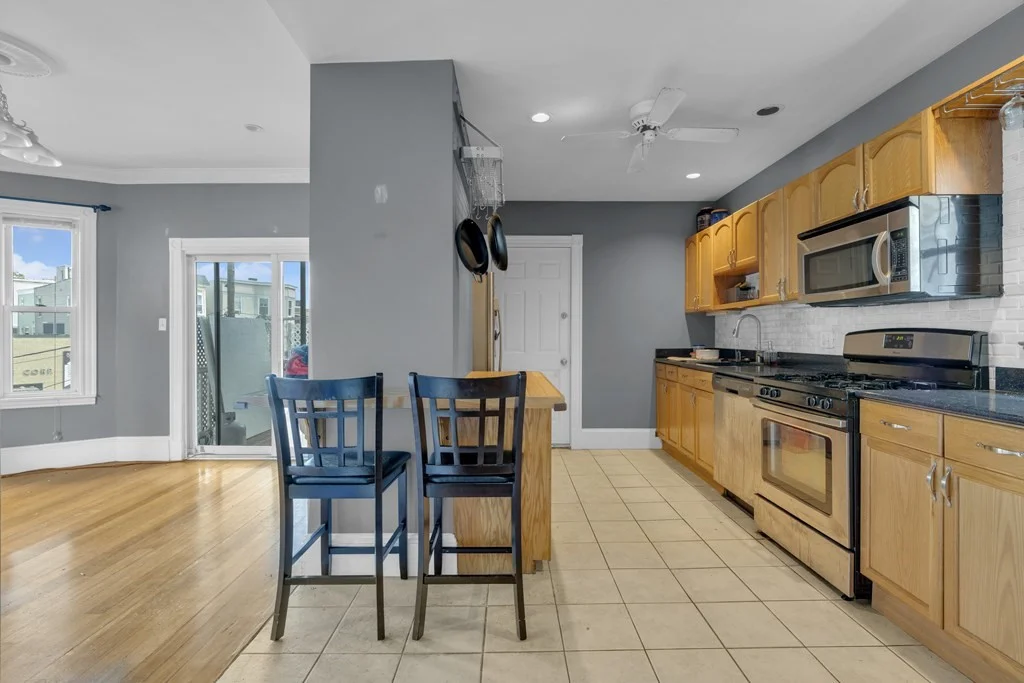3 bed, 1 bath apartment for rent at 797 Columbia Unit 2A, South Boston — photo 6 of 14