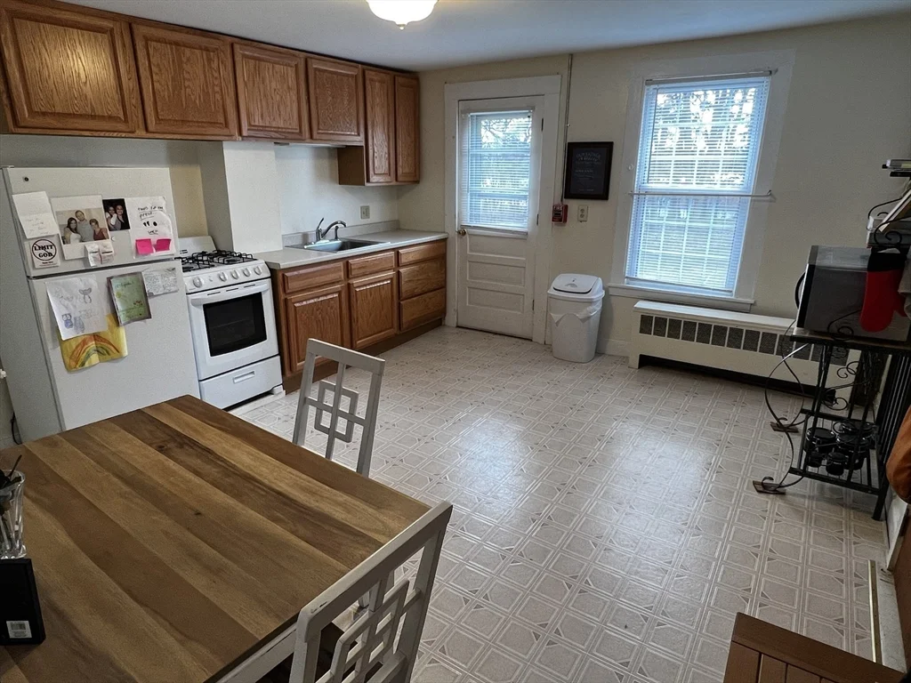 1 bed, 1 bath apartment for rent at 797 Main St Unit 6, Amherst — photo 3 of 15