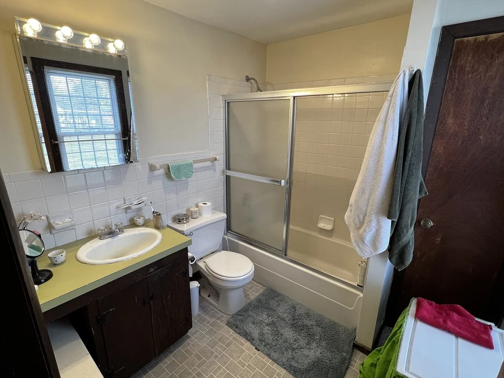 1 bed, 1 bath apartment for rent at 797 Main St Unit 6, Amherst — photo 5 of 15