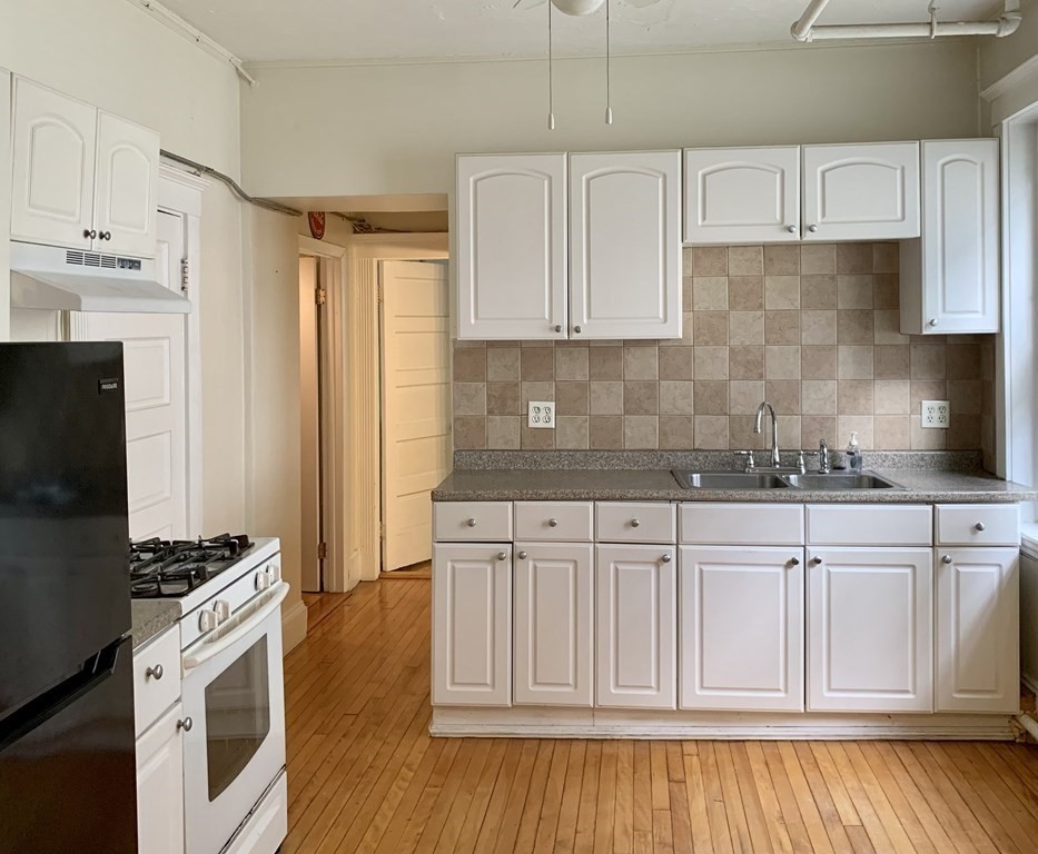 2 bed, 1 bath apartment for rent at 797 Washington St Unit A, Salisbury Road - Corey Farm — photo 1 of 15