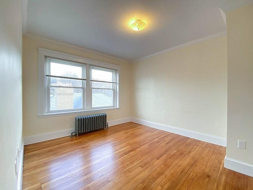 3 bed, 1 bath apartment for rent at 797 Washington Unit 3, Brookline — photo 13 of 15