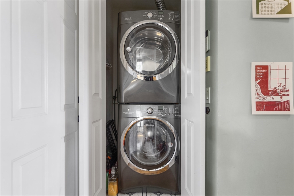 2 bed, 1 bath apartment for rent at 798 Dorchester Ave Unit 3, Dorchester — photo 10 of 13