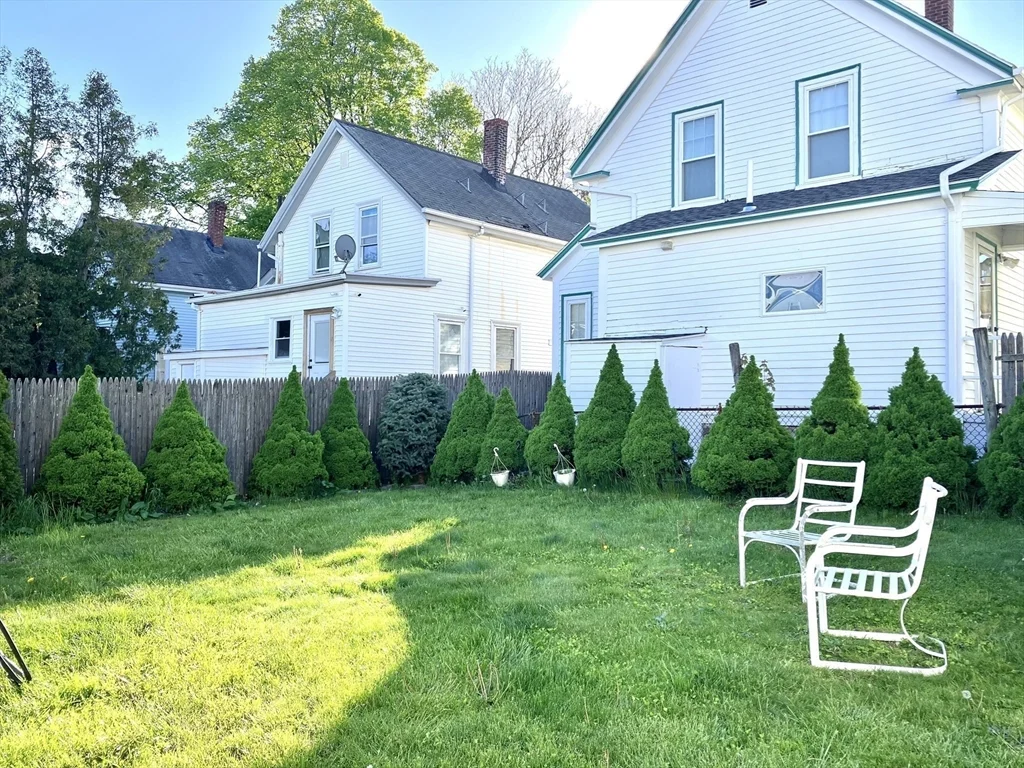 2 bed, 1 bath apartment for rent at 798 Summer St Unit 4, Lynn — photo 4 of 14