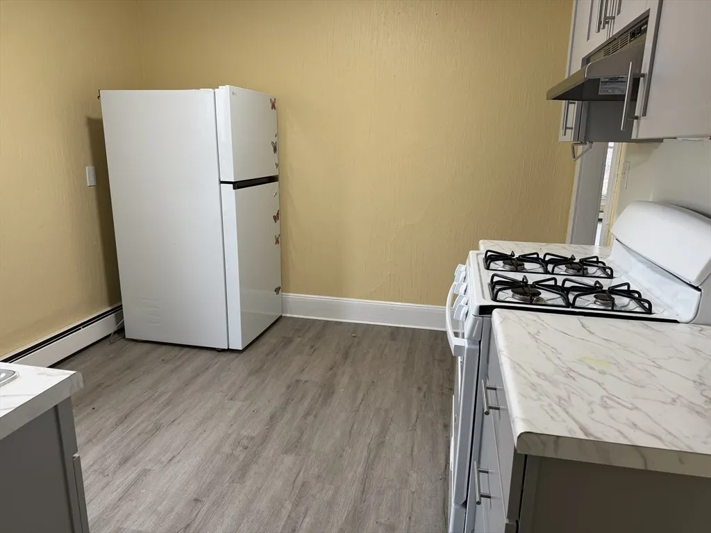 1 bed, 1 bath apartment for rent at 799 Montello St Unit 2F, Brockton — photo 6 of 7