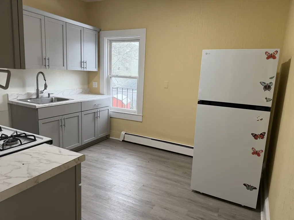 1 bed, 1 bath apartment for rent at 799 Montello St Unit 2F, Brockton — photo 4 of 7