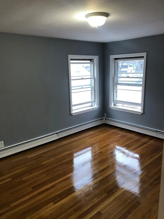 3 bed, 1 bath apartment for rent at 79R Boston, Union Square — photo 6 of 14