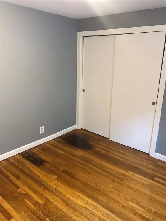 3 bed, 1 bath apartment for rent at 79R Boston, Union Square — photo 13 of 14