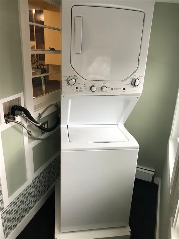 3 bed, 1 bath apartment for rent at 79R Boston, Union Square — photo 10 of 14