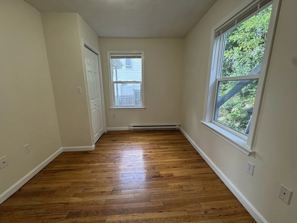 3 bed, 1 bath apartment for rent at 7R Center St Unit 1, Woburn — photo 7 of 9