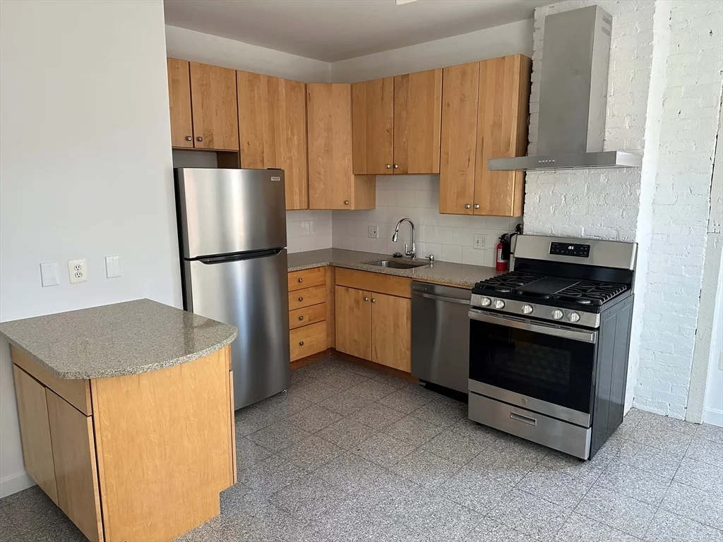 2 bed, 1 bath apartment for rent at 8-10 Boston St Unit 3, South Boston
