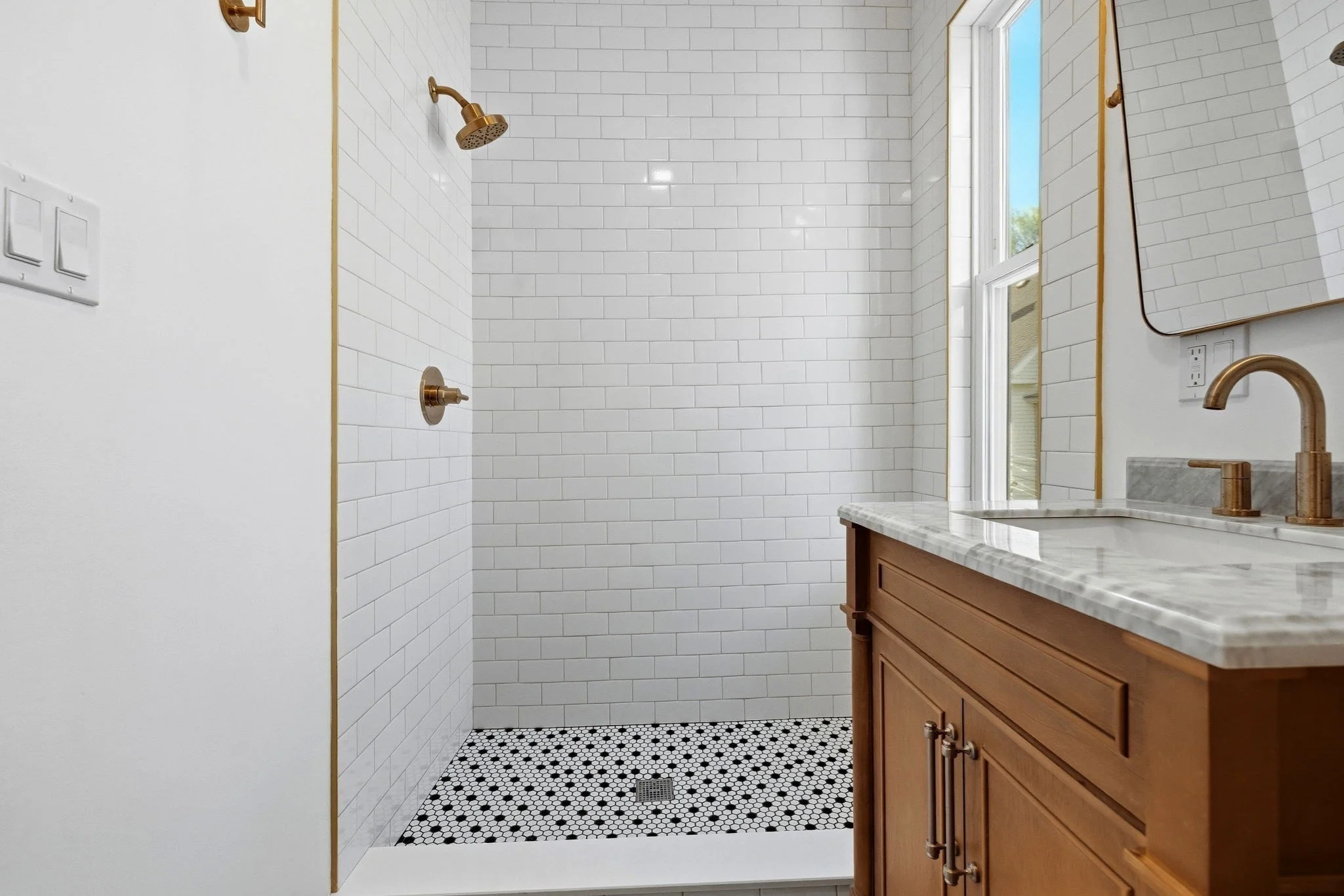 2 bed, 1 bath apartment for rent at 8-10 Carlton St Unit 2, Union Square — photo 12 of 14