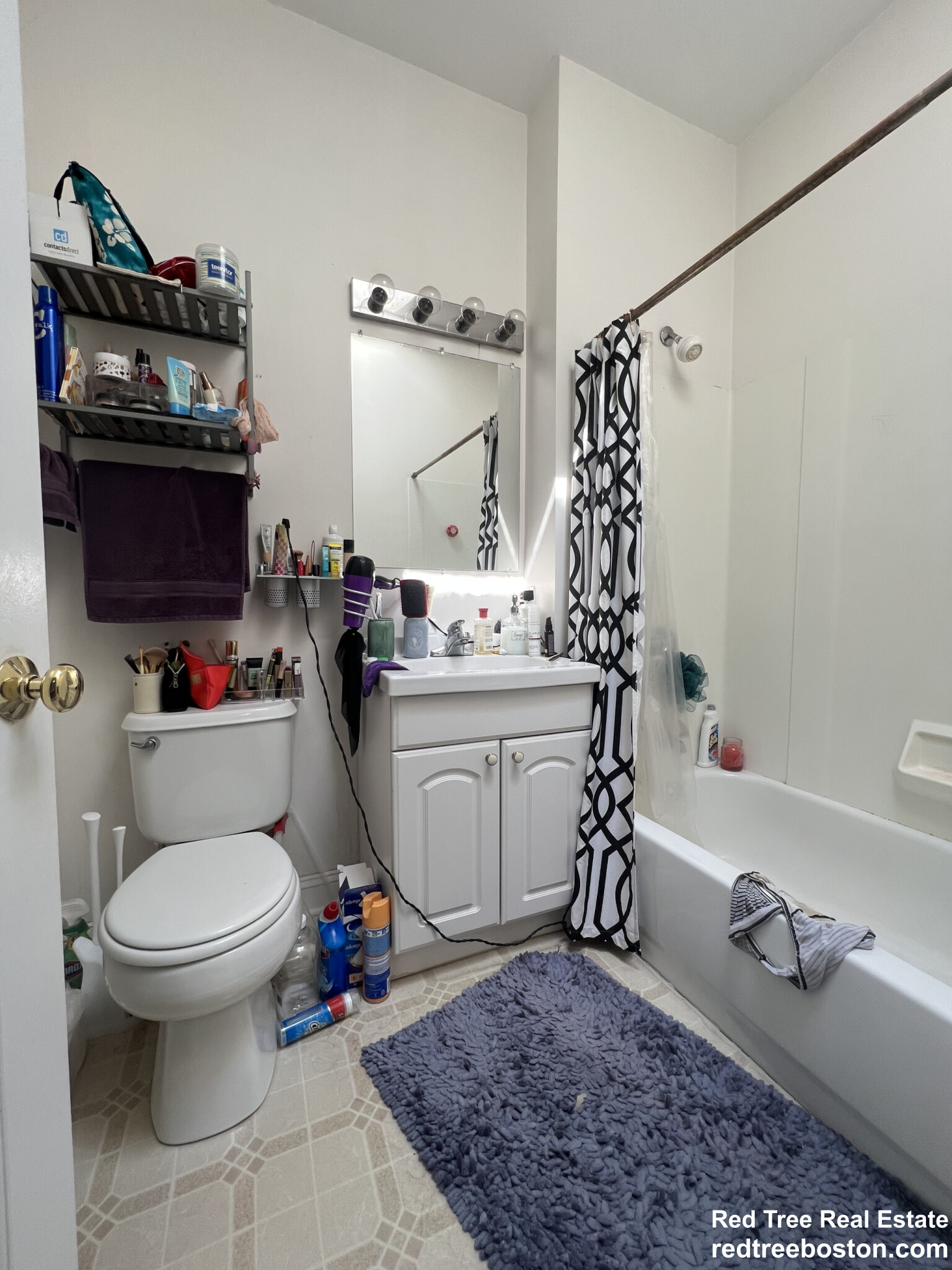 3 bed, 2 bath apartment for rent at 8 Glencoe St Unit 3, Brighton — photo 9 of 15