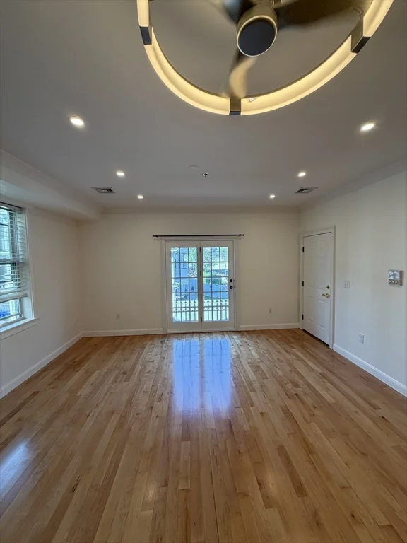 2 bed, 2 bath apartment for rent at 8-10 Howell St Unit 4, Dorchester — photo 4 of 18