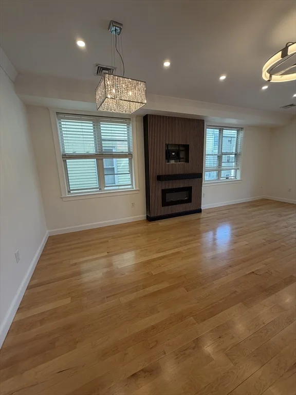 2 bed, 2 bath apartment for rent at 8-10 Howell St Unit 4, Dorchester — photo 3 of 18